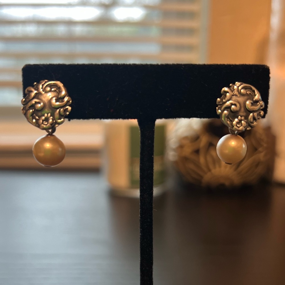 Vintage Victorian Style Sterling Silver Pearl Stud Earrings